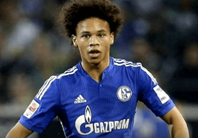 Leroy Sané im Trikot von Schalke 04 während eines Spiels